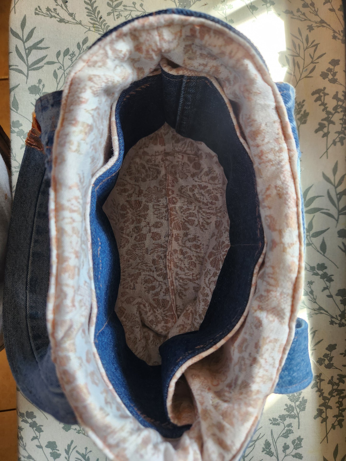 Tote small