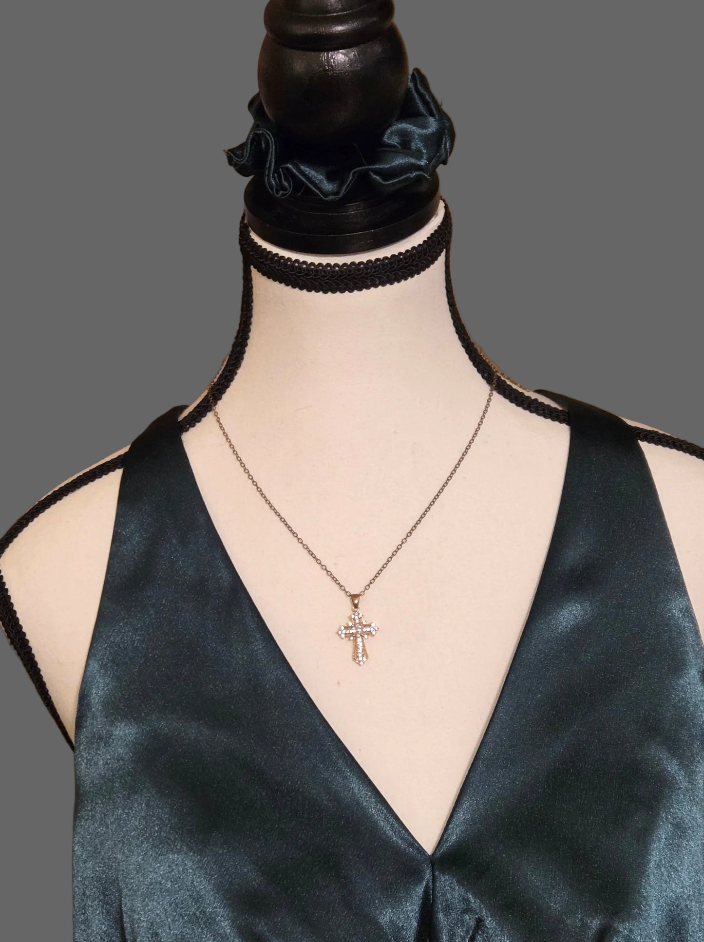 Alteration V-neck closure