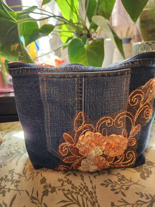 Tote small
