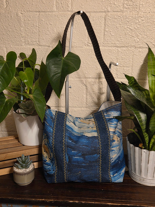 Tote large - snapping closure