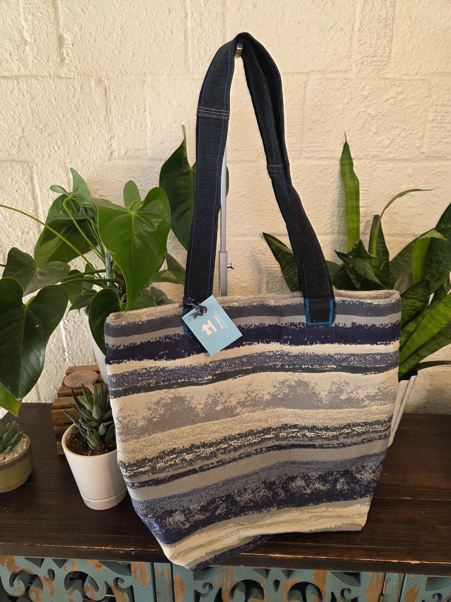 Tote medium