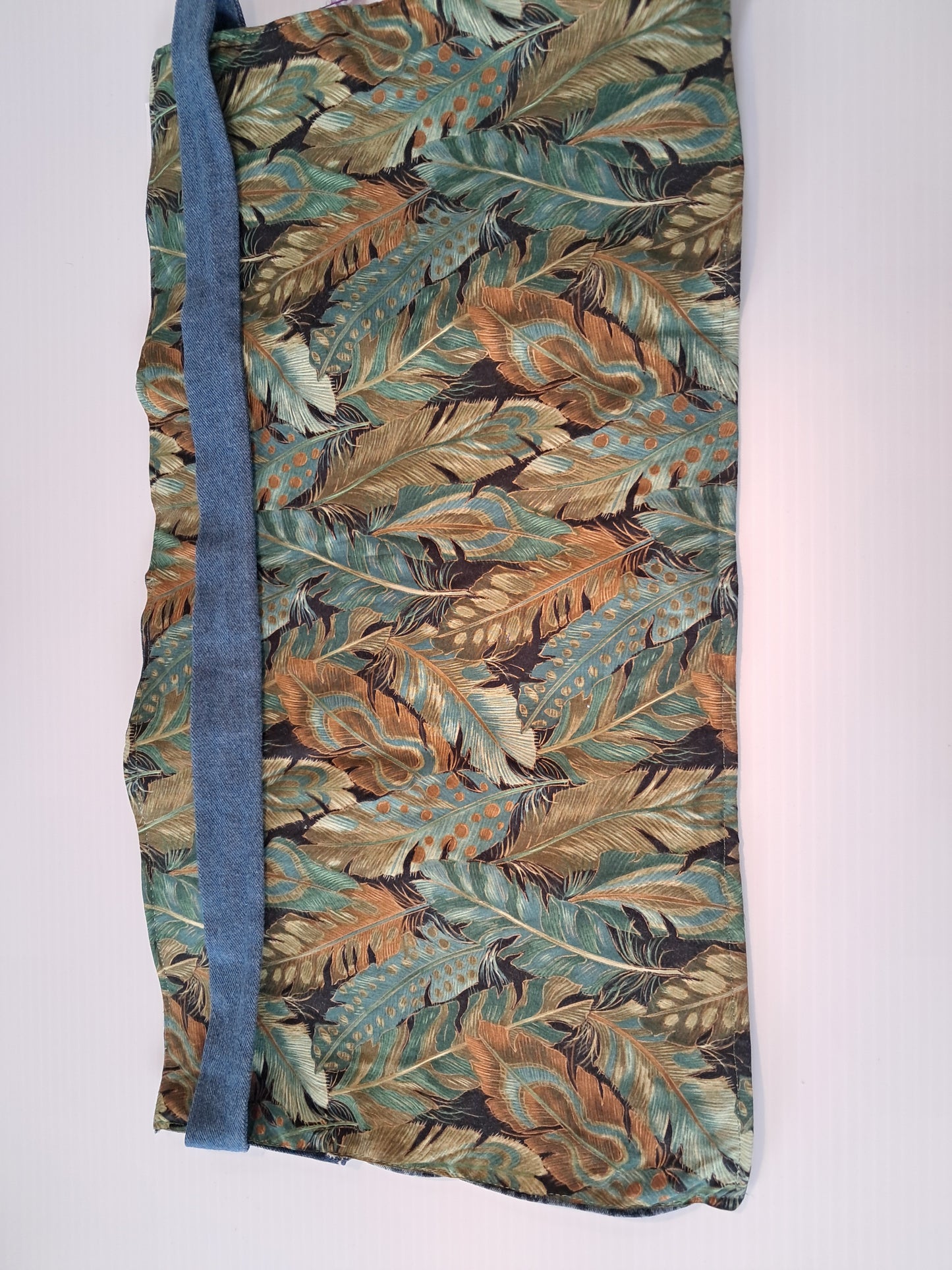 Aprons- Half-Three Pockets